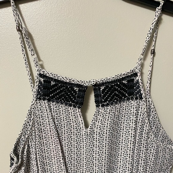AE Romper - Picture 4 of 4
